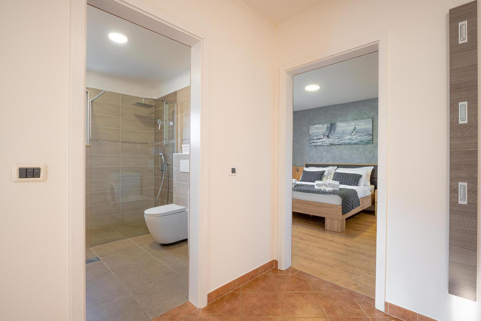 Villa Beauty With Heated Pool And Jacuzzi Kanfanar Extérieur photo