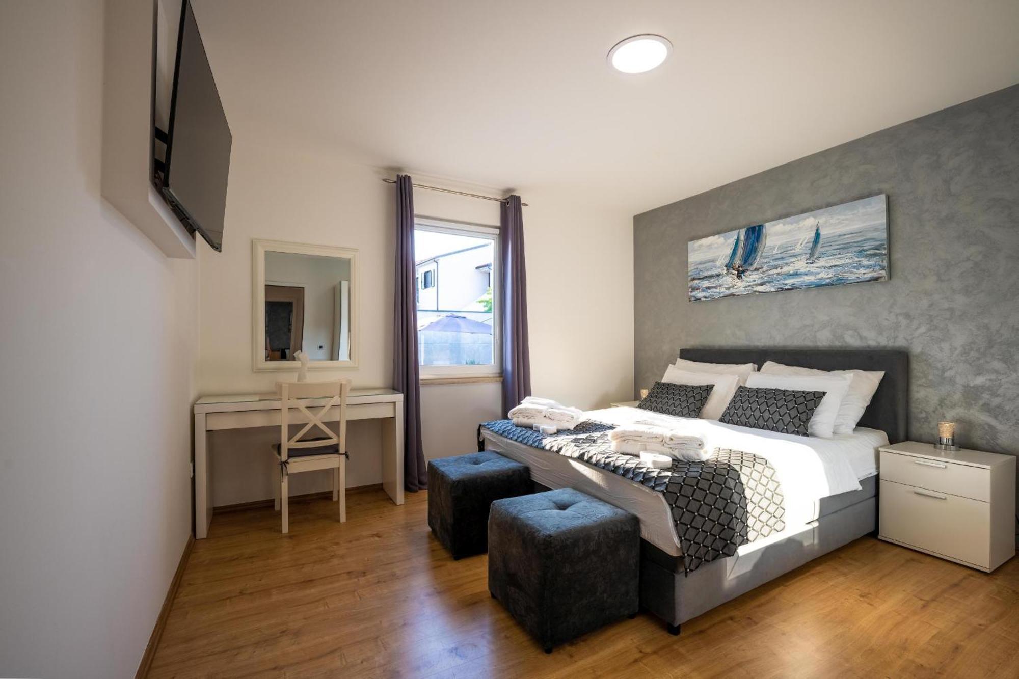 Villa Beauty With Heated Pool And Jacuzzi Kanfanar Extérieur photo